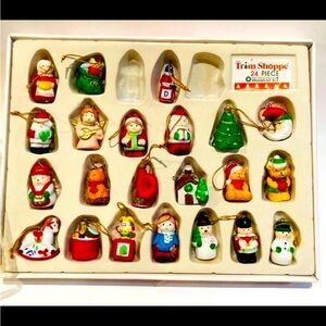 Vintage Hand Painted Ceramic Christmas Holiday Themed Ornament Lot of 22 1980’s